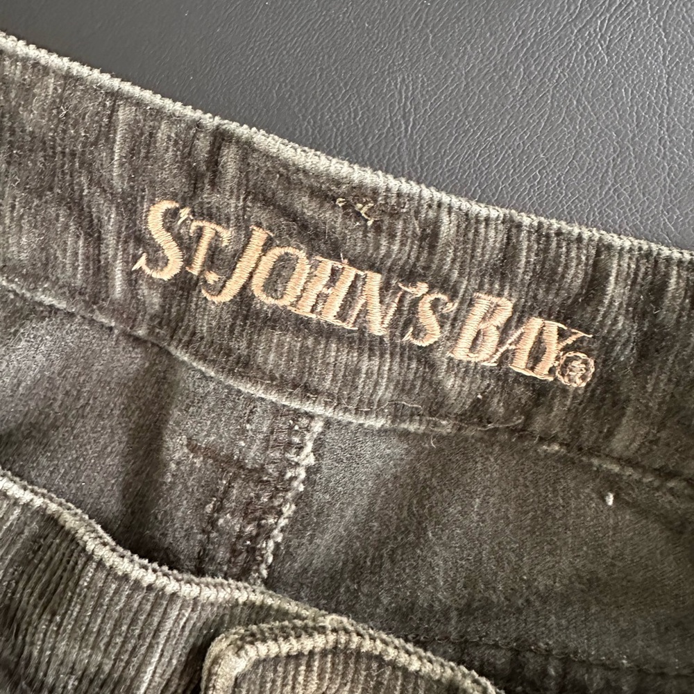 St. Johns Bay Women's Pants Size 10 Corduroy Pants Bootcut Mid Rise Dark Green - Picture 6 of 8